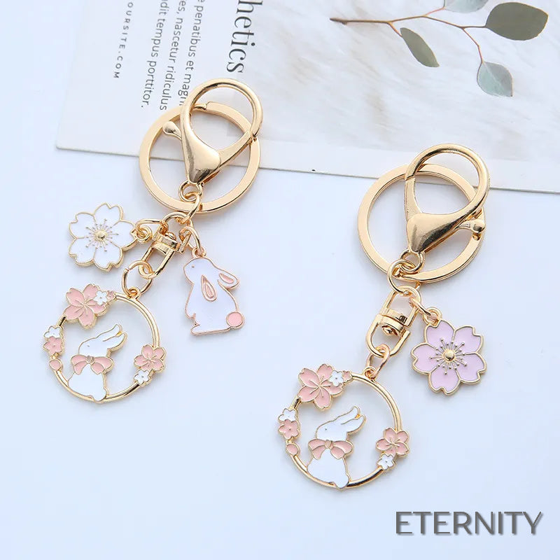 Adorables Llaveros Femeninos con Diseño de Conejito y Flores - ETERNITY