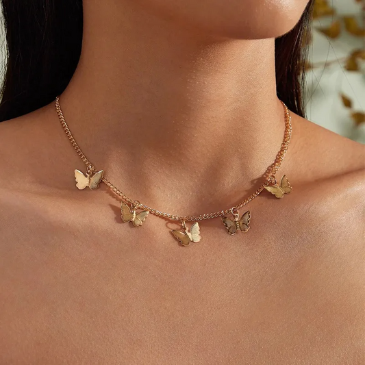 Collar Dorado con Dijes de Mariposas Geométricas para Mujer - ETERNITY