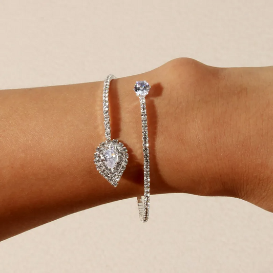 Pulsera Femenina con Circonitas y Dije de Gota Luminoso - ETERNITY